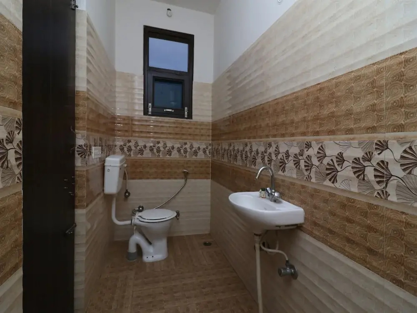 OYO 22954 Hotel Moonlight