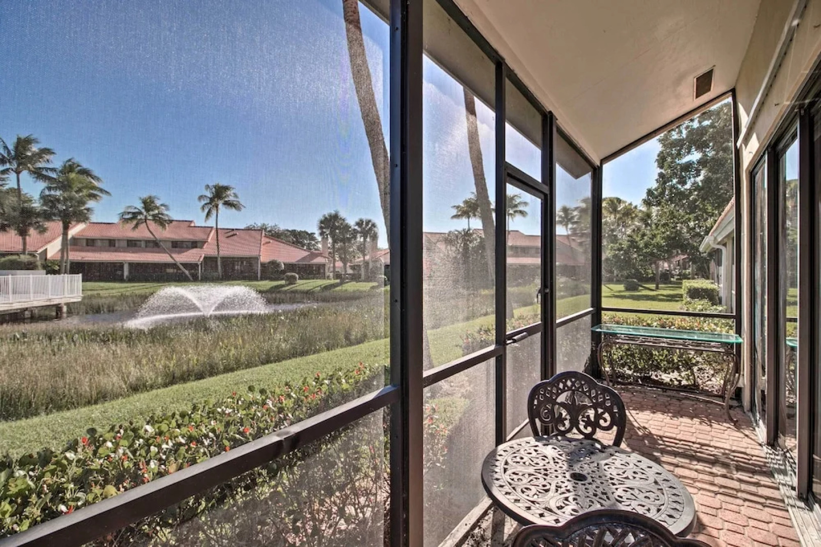 1 Mi to PGA Golf: Retreat w/ Pool in Palm Beach