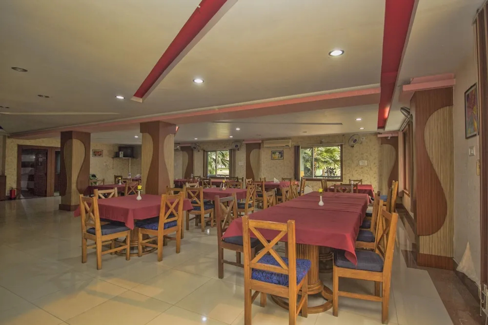 Hotel Nandanik Palace by OYO Rooms