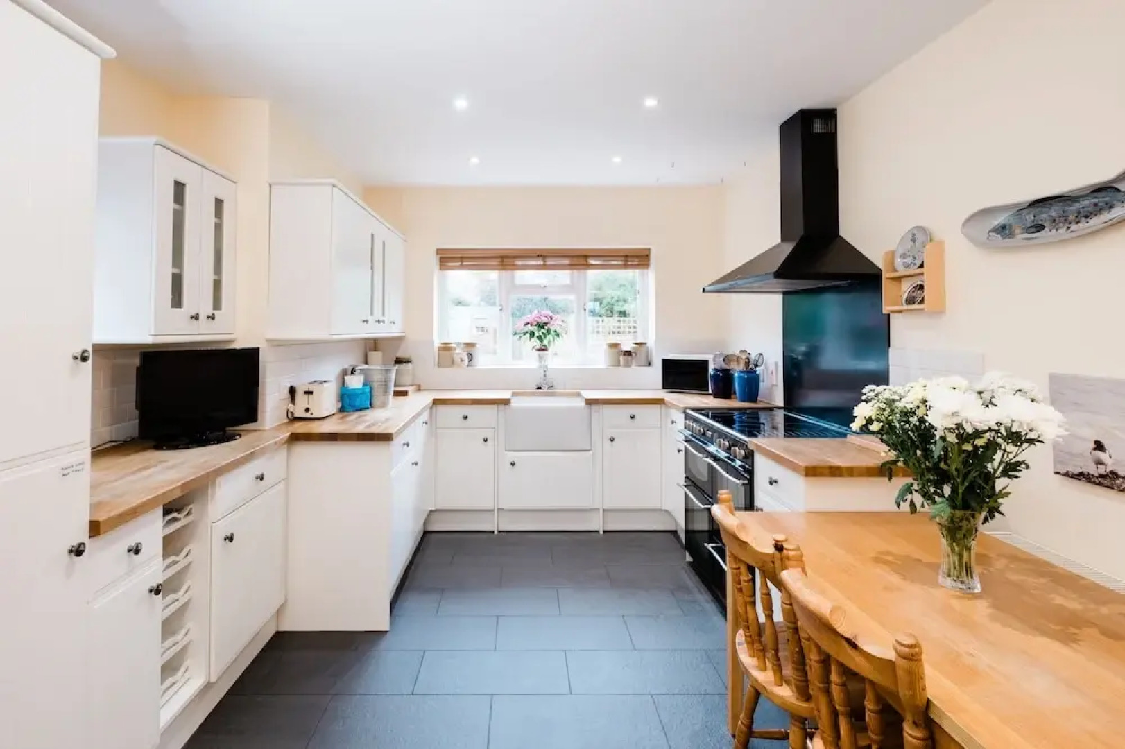 Whitstable's Beachcombers, Sleeps 10, Dog Friendly
