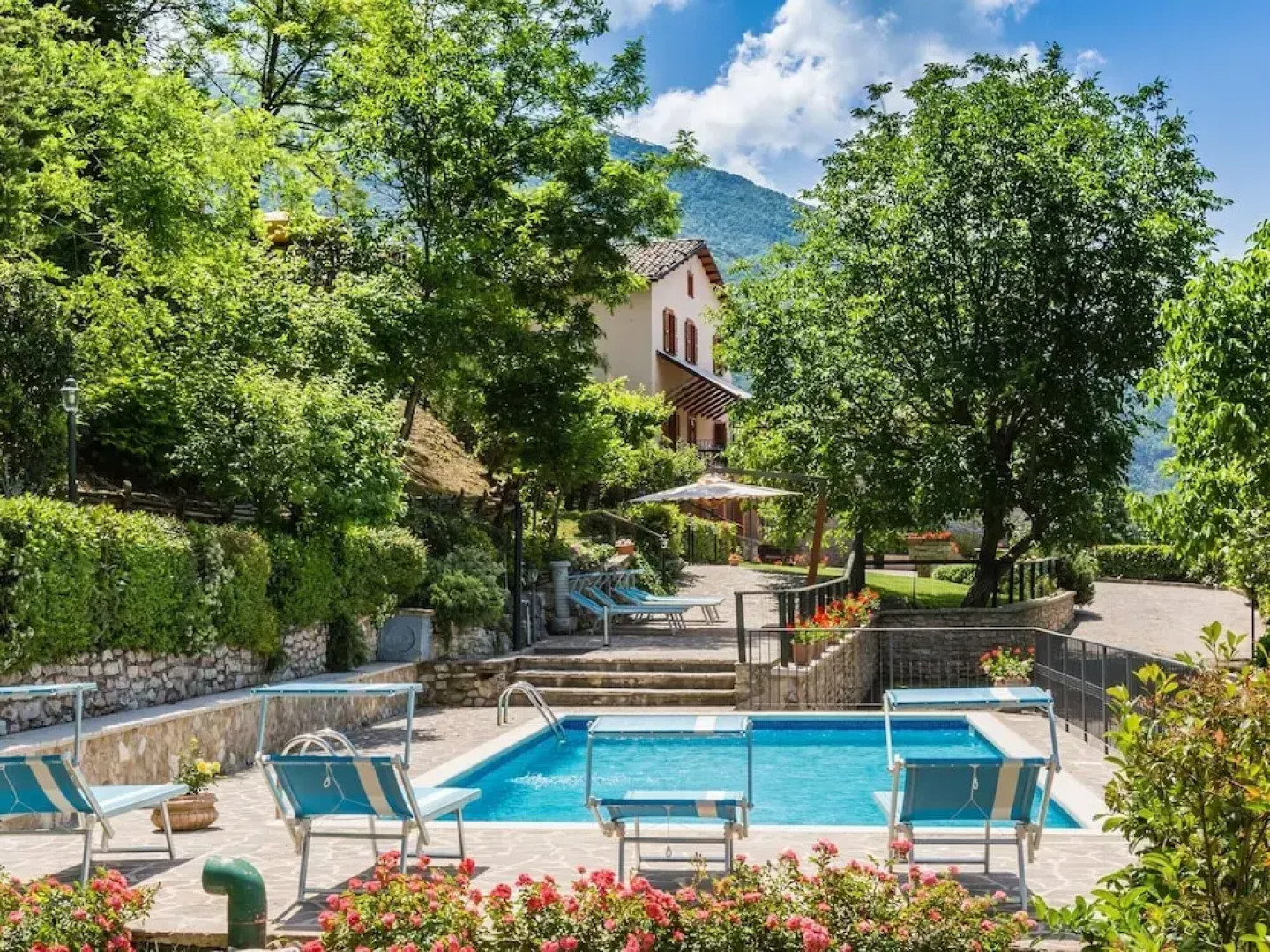 Belvilla by OYO Villa Artisti