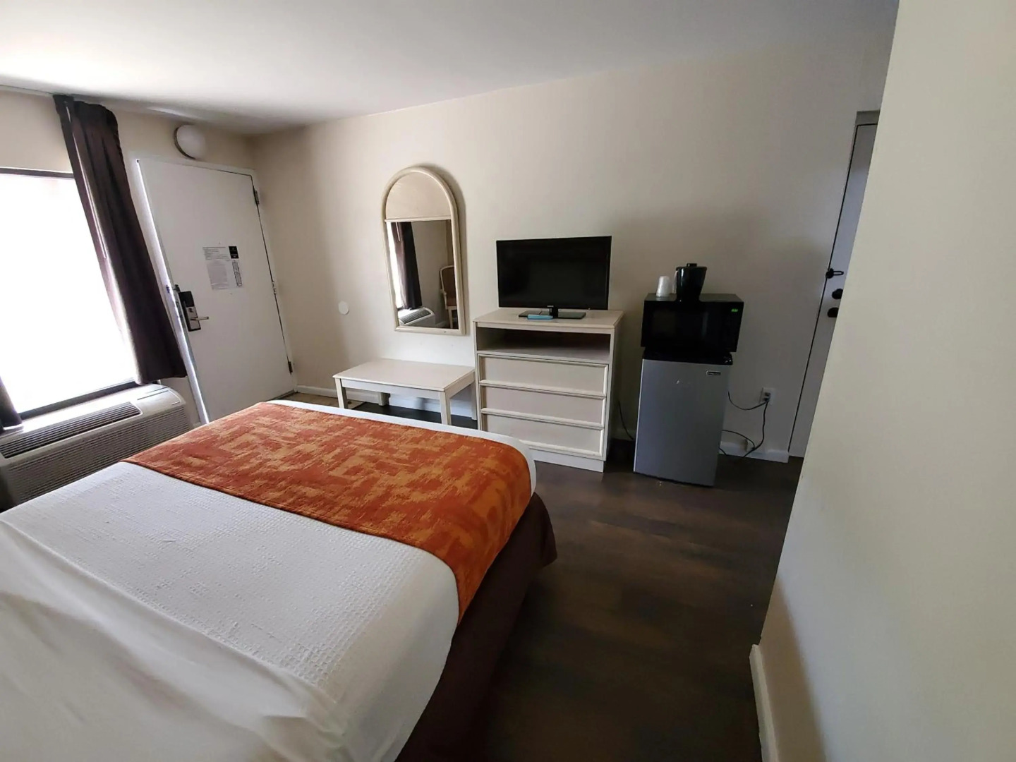 THE PARAGON of Golden Isles