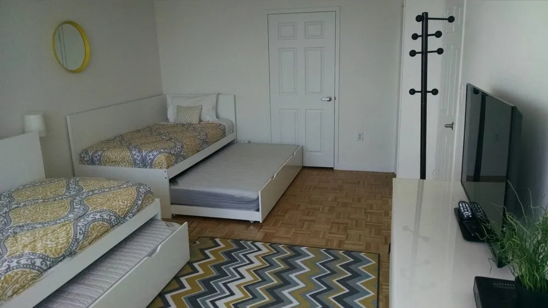 Cesar Suites at River Court