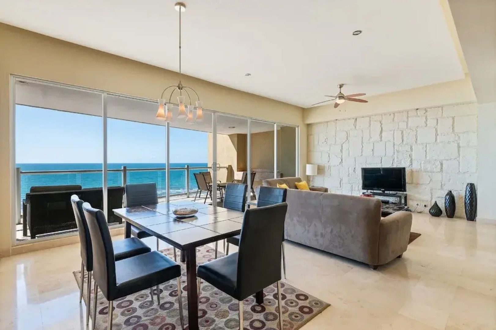 Encanto Living 0901 -2BR by Kivoya