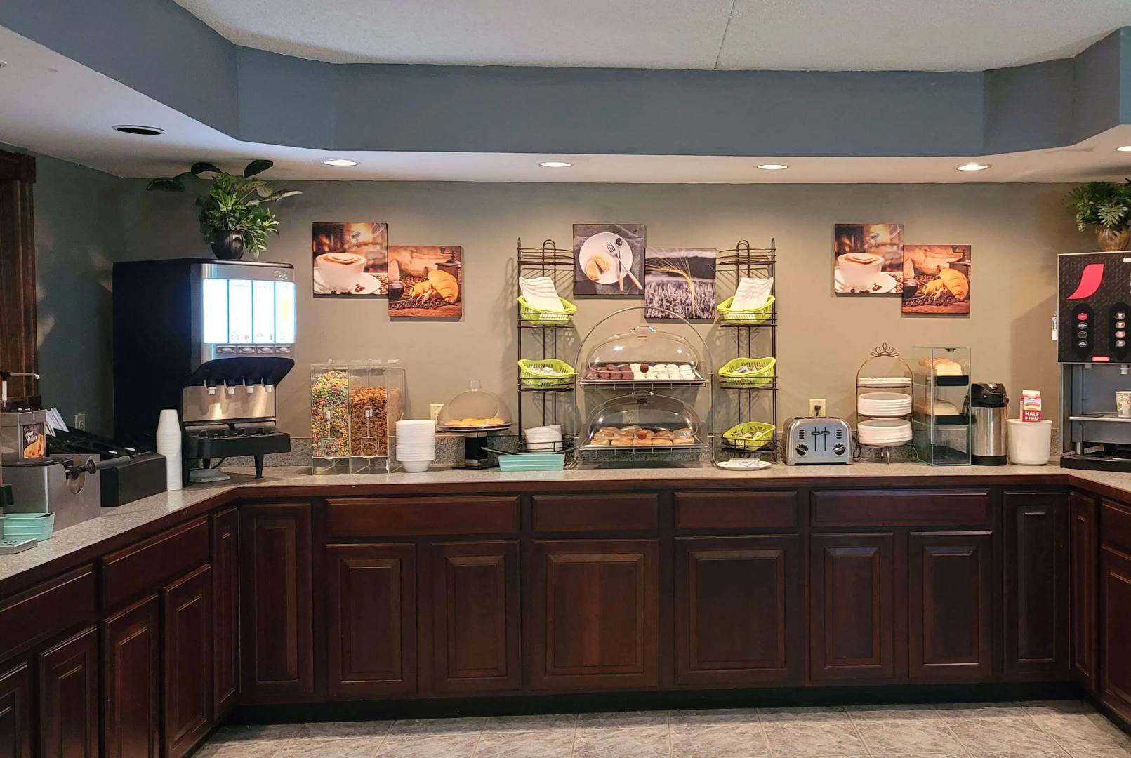 Wingate by Wyndham Lake George