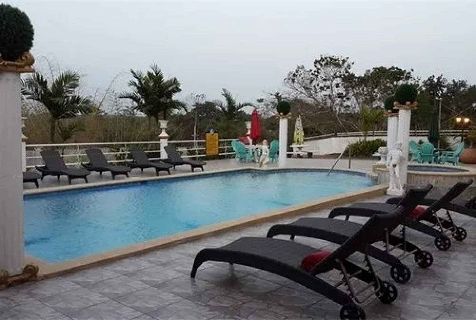 Clifton Hill Manor Hotel