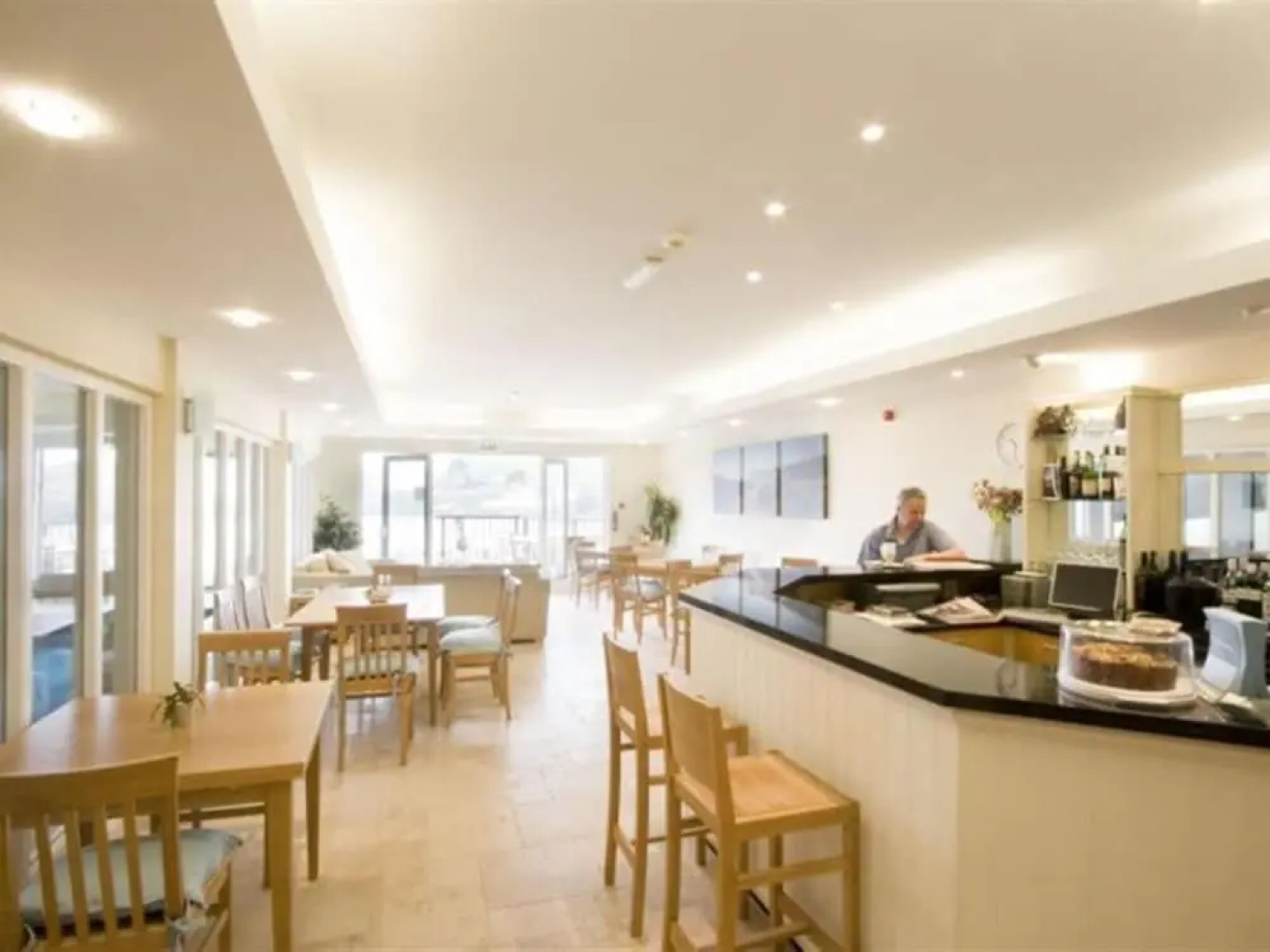 25 Burgh Island Causeway