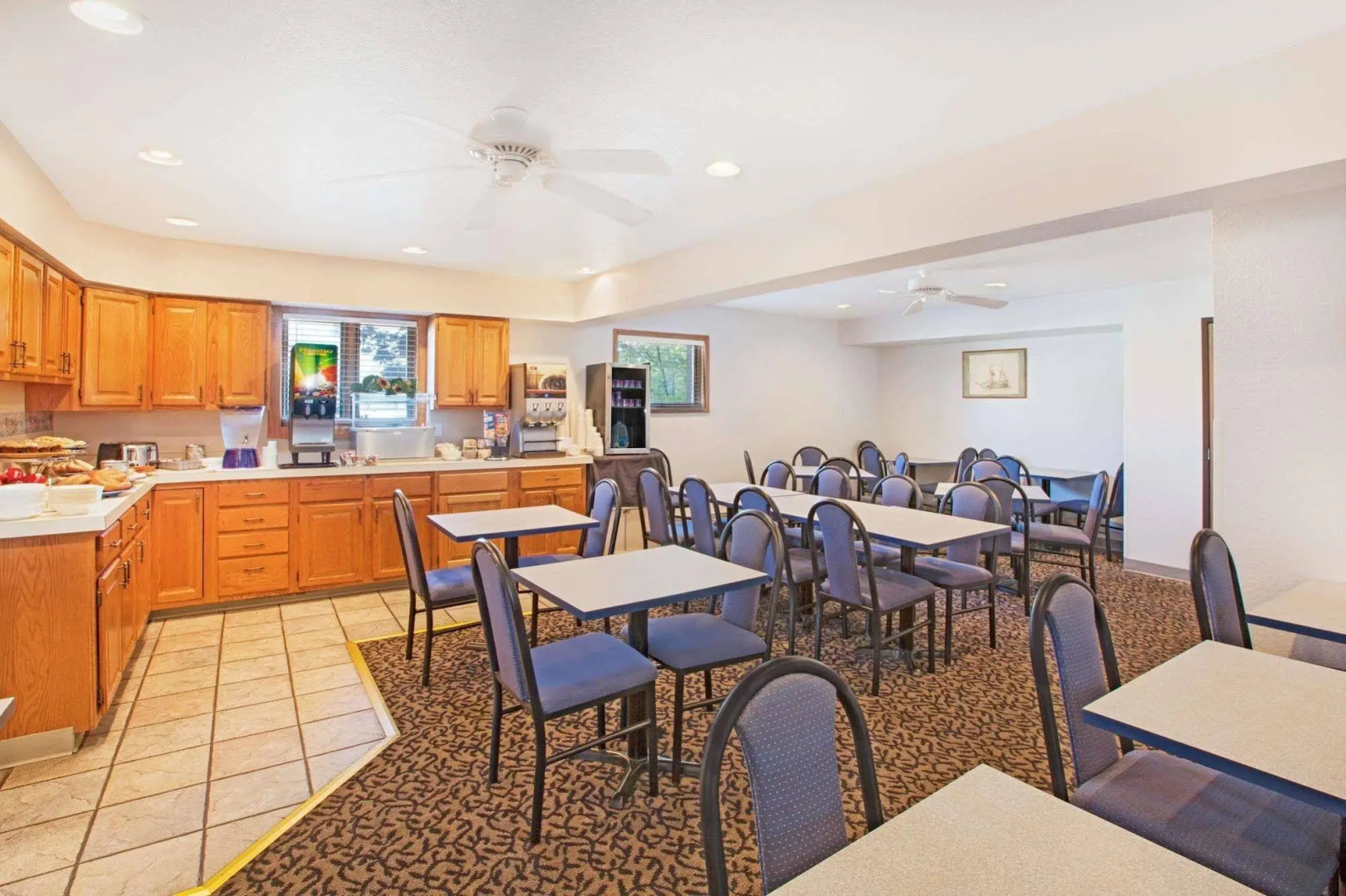 Days Inn by Wyndham Mackinaw City/Bridgeview Area