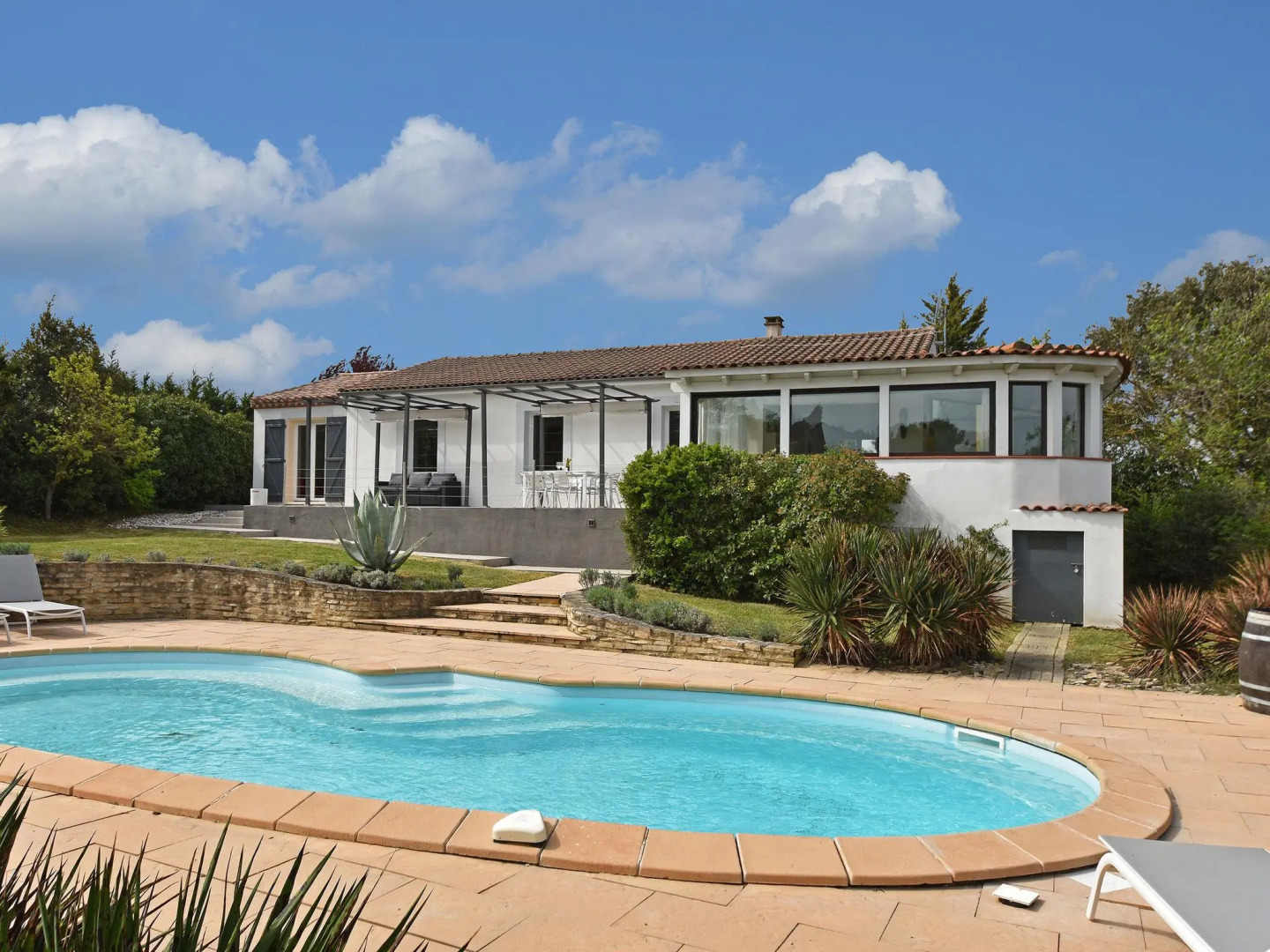 Modern Villa in Malves-en-Minervois with Private Pool