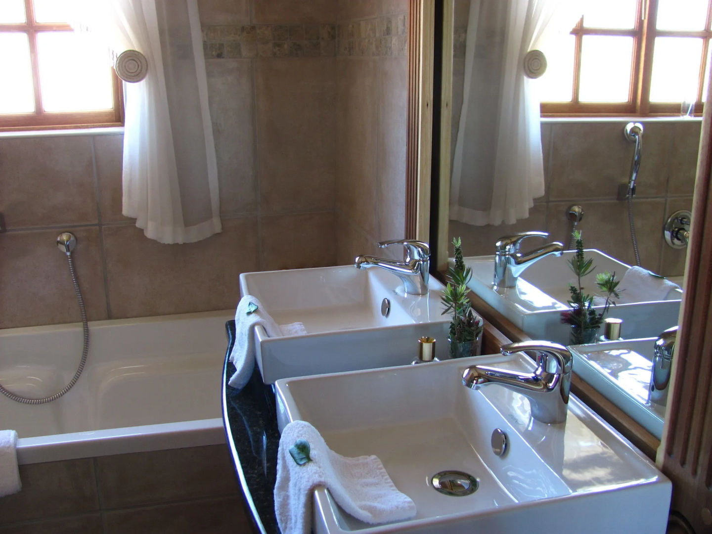 Mooiplaas Guesthouse