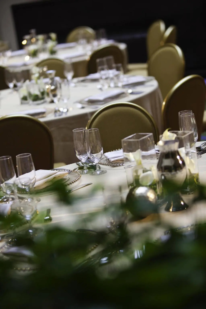 Renaissance New Orleans Arts Warehouse District Hotel