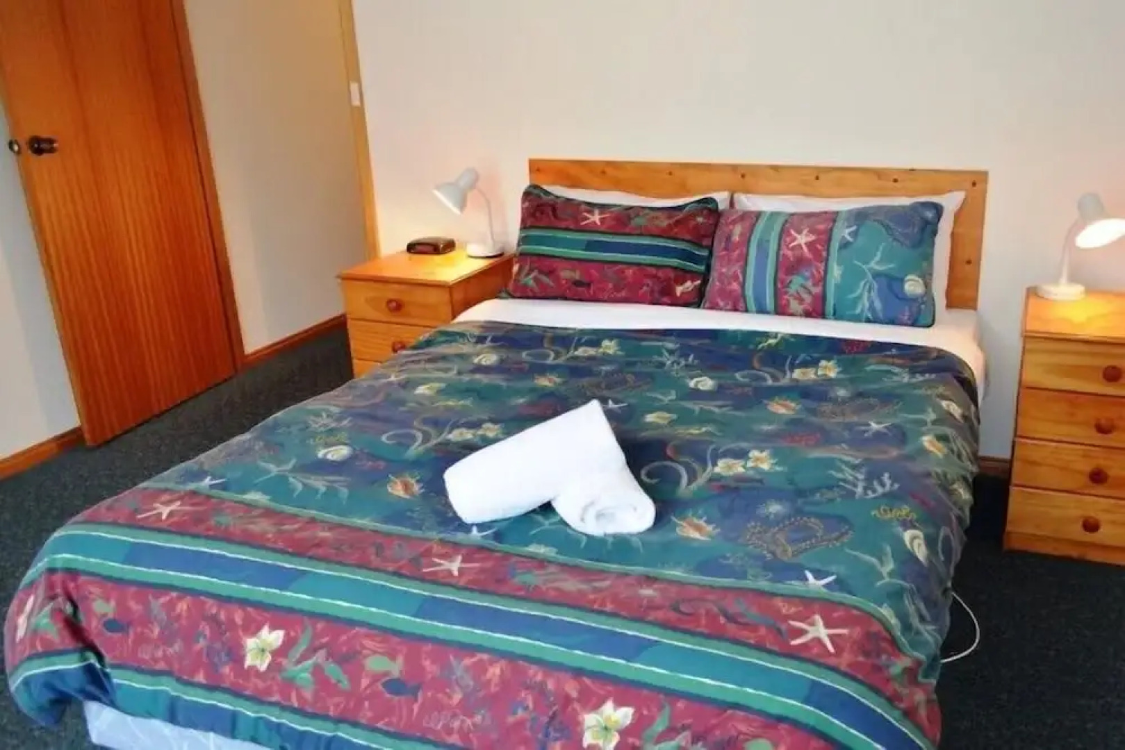 Coles Bay Waterfronter 2