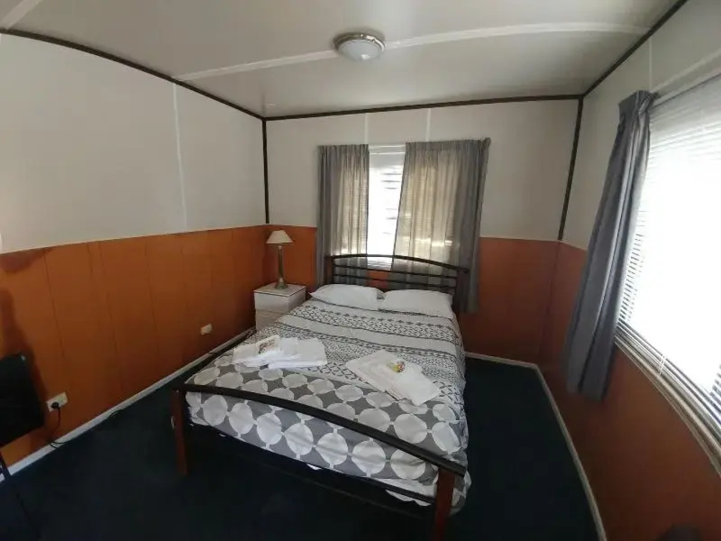 Pineacres Motel and Park