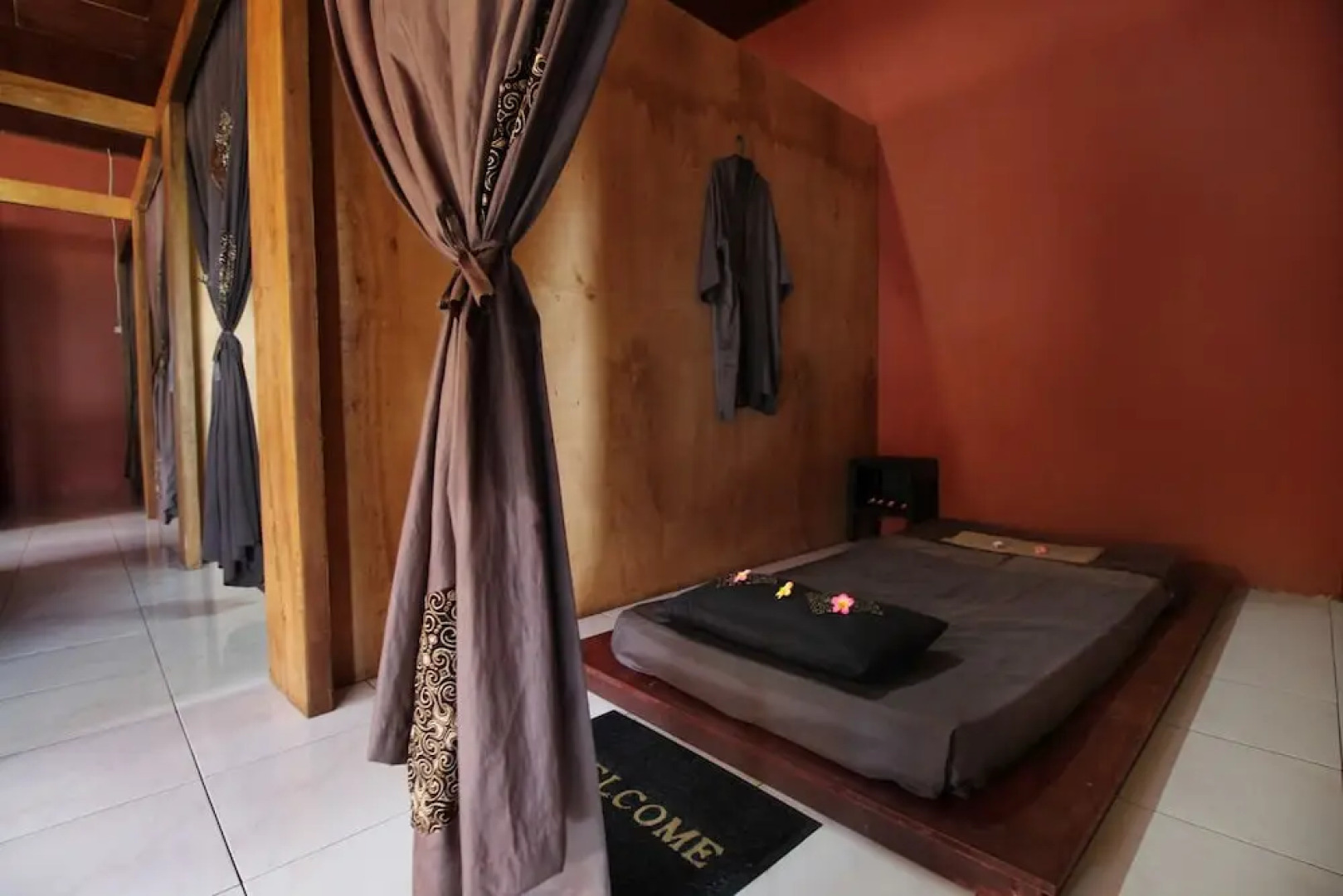 Airy Singaraja Raya Lovina Bali