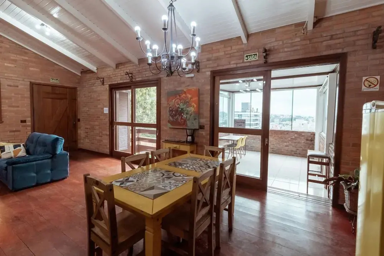 Tima Casa Ampla em Localiza o Privilegiada