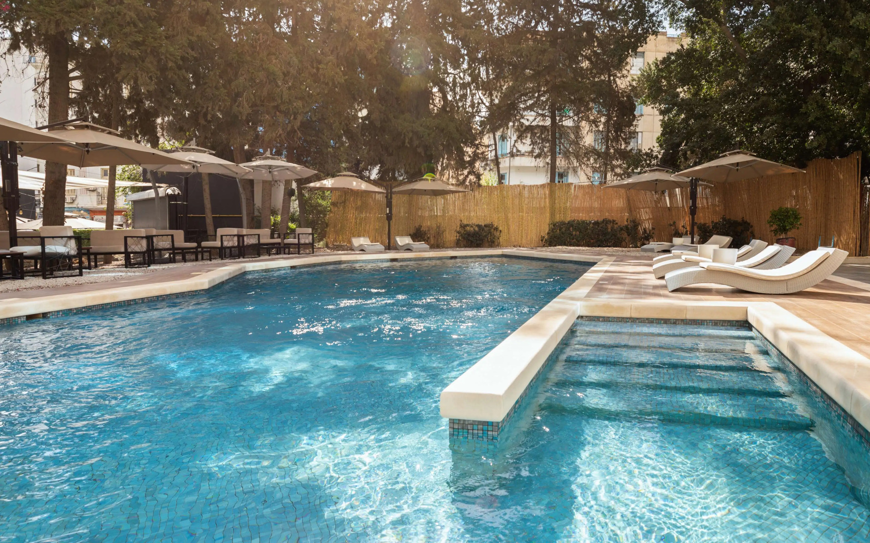 Golden Tulip El Mechtel