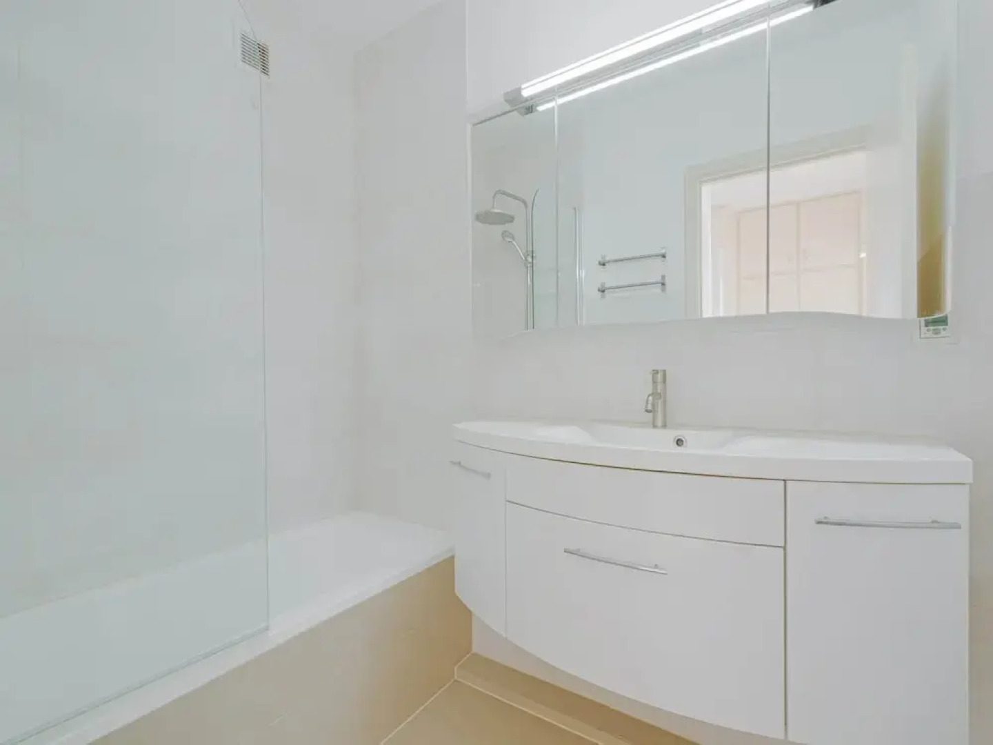 Apartment in Ostend Near North Sea