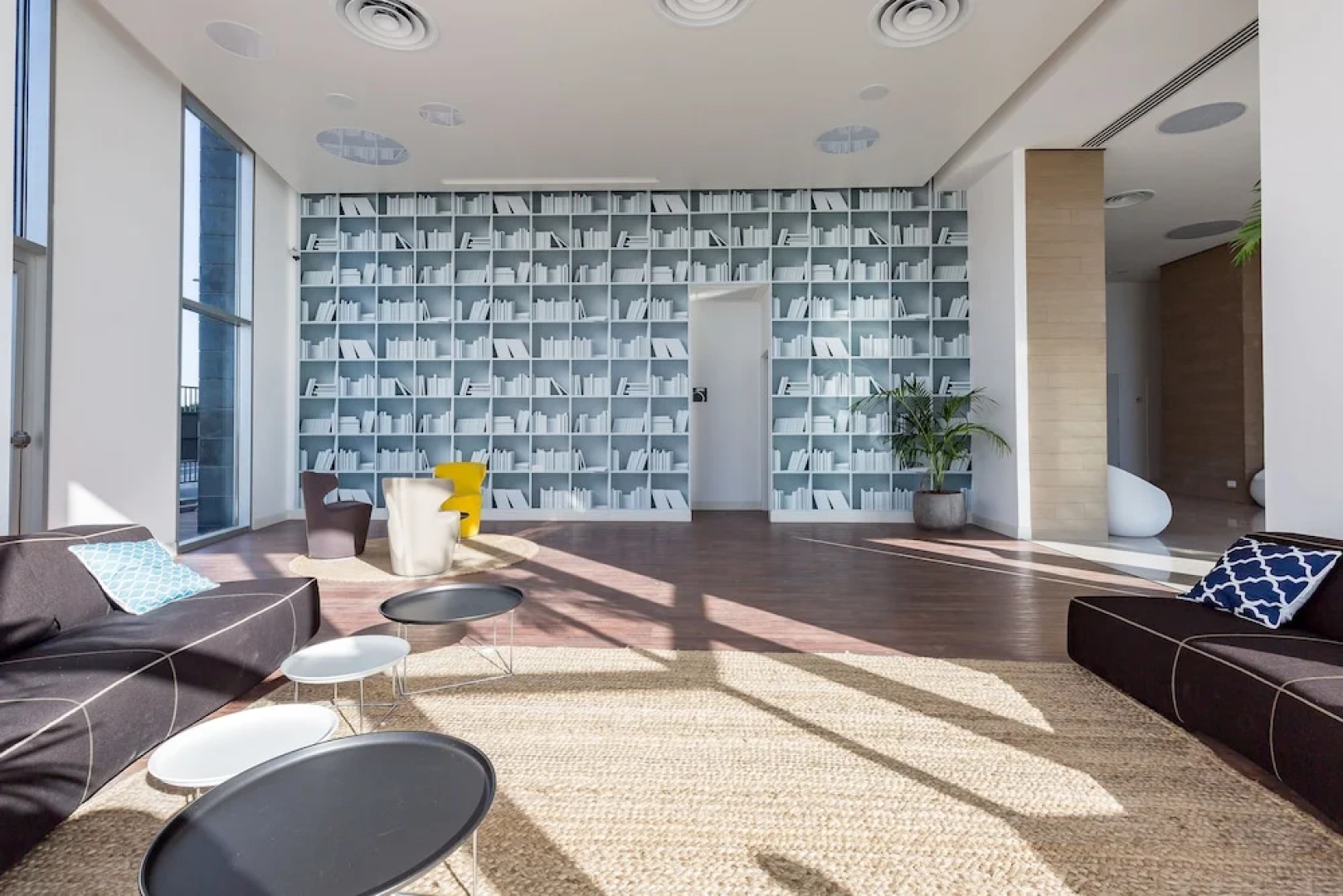 Nat 600 Beach-Luxury Appartment