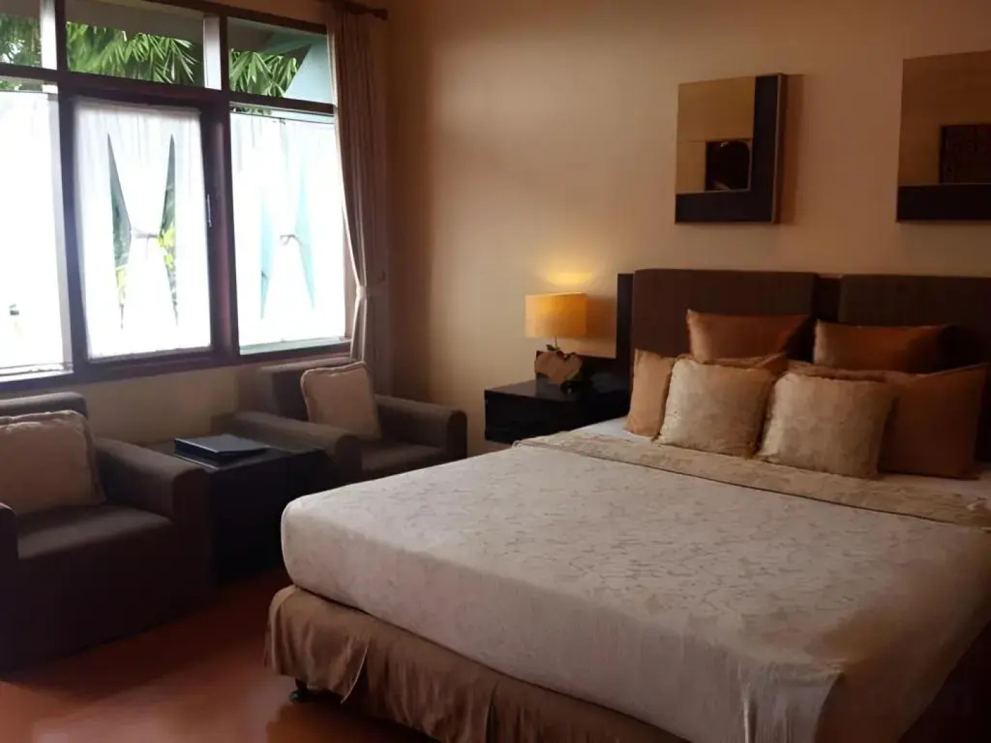 The Valley Resort Hotel