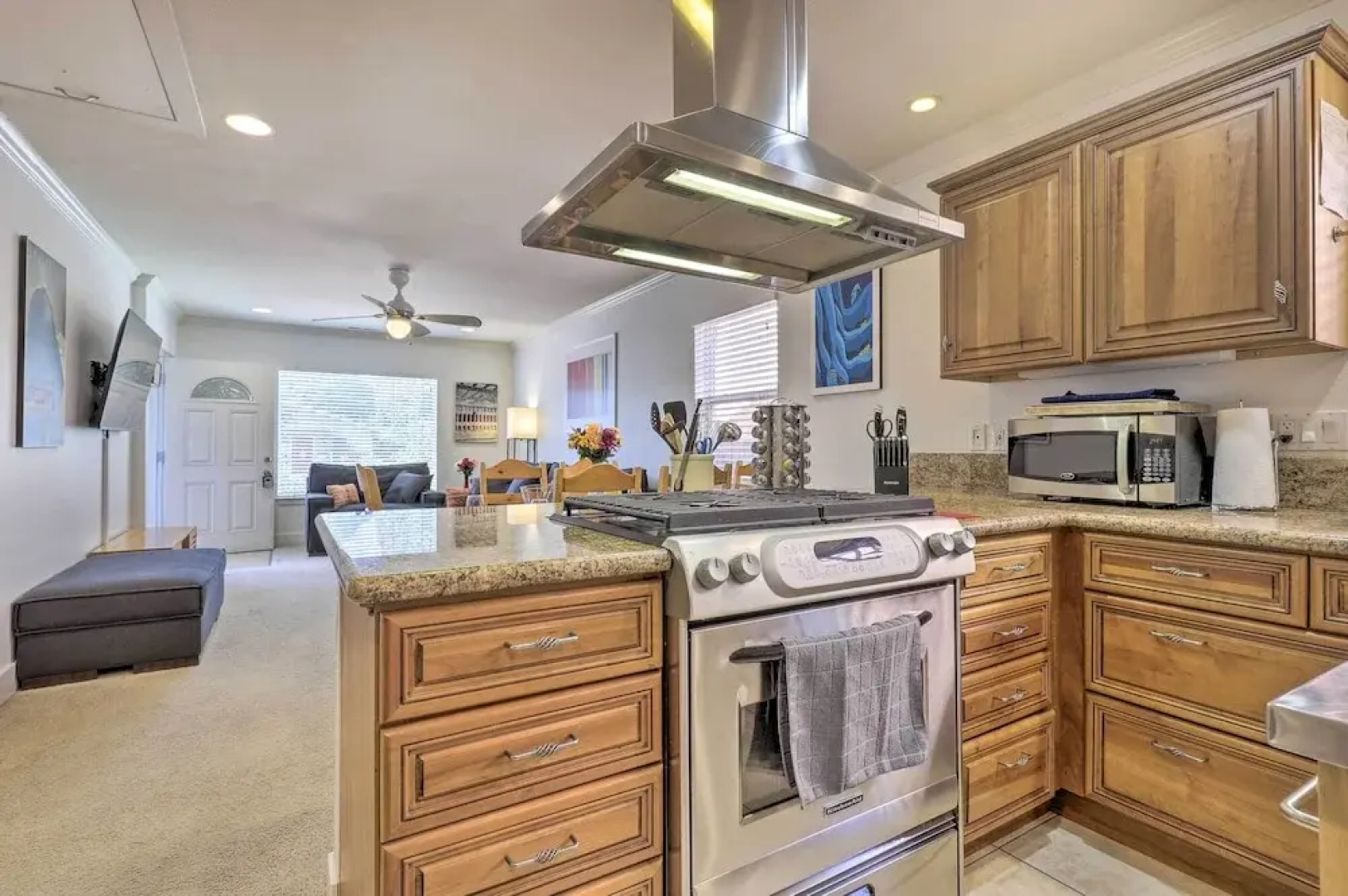 Peaceful Petaluma Getaway w/ Deck + Grill!