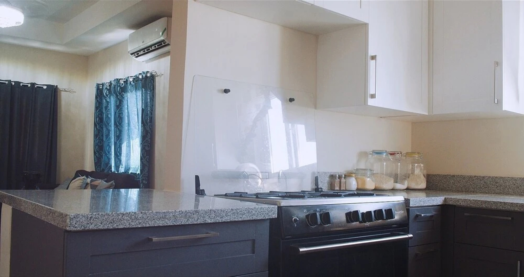 Ocean Pointe Holidays