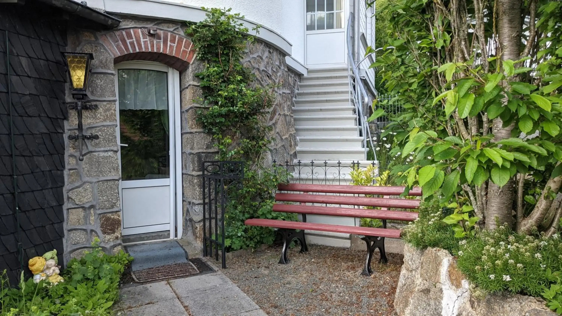 WeisseVilla Friedrichsbrunn Fewo SOLIDE