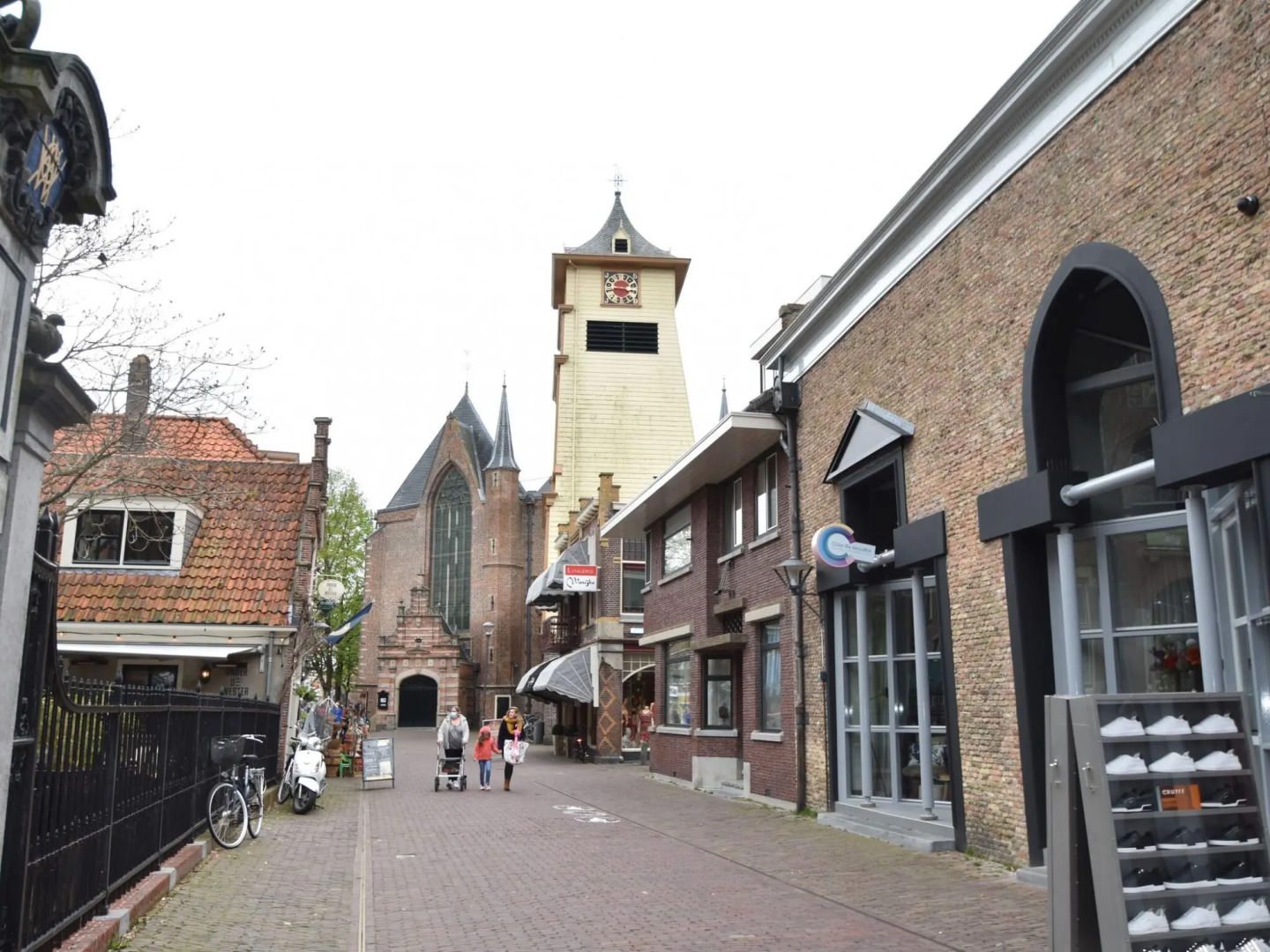 Spacious Holiday Home in Enkhuizen With Terrace