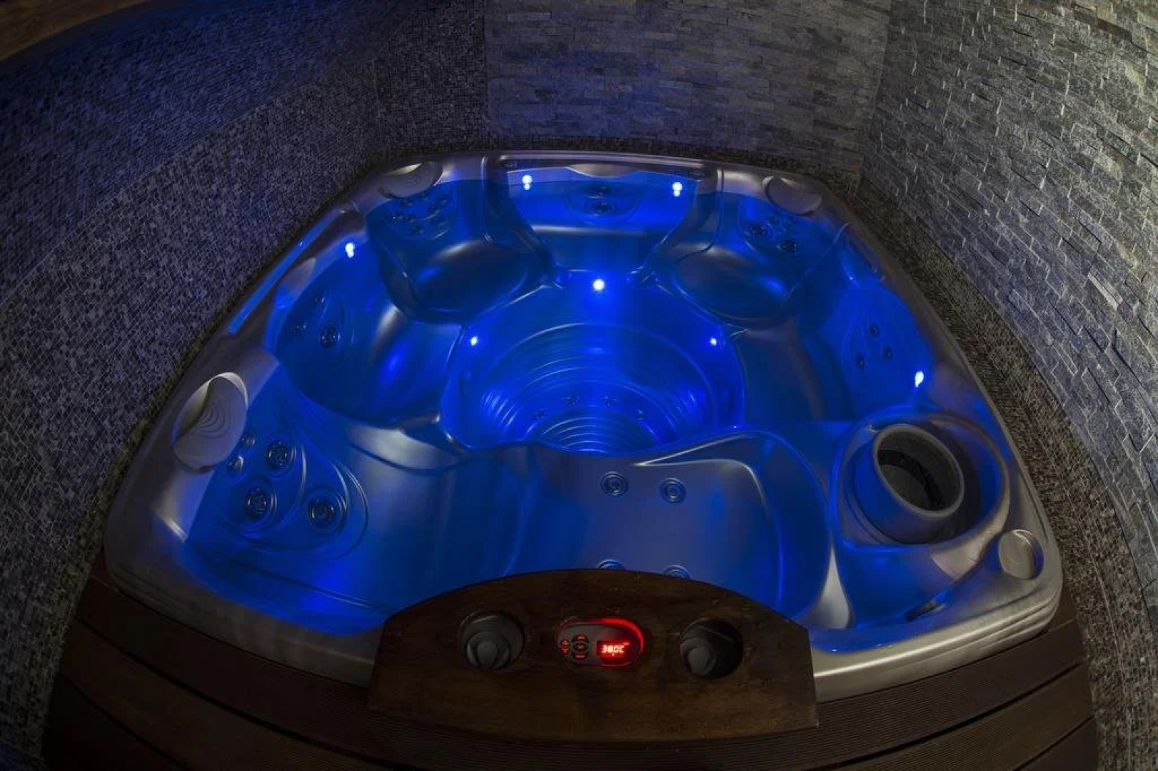 Winter & Summer Resort