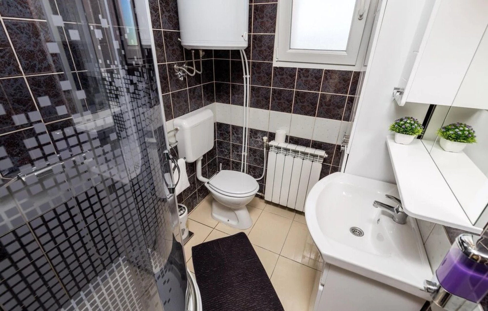 Beautiful Home in Otocac With 3 Bedrooms, Wifi and Outdoor Swimming Pool