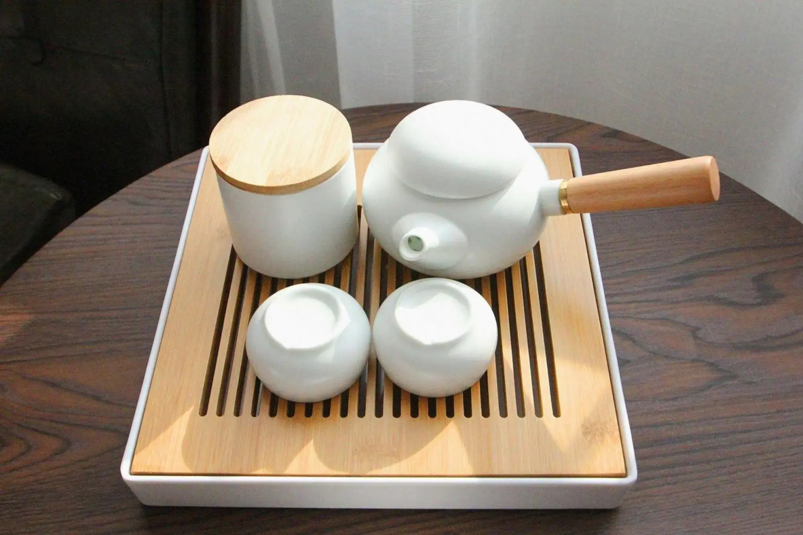 Super 8 Premier Hotel (Tumushuke City Government Branch)