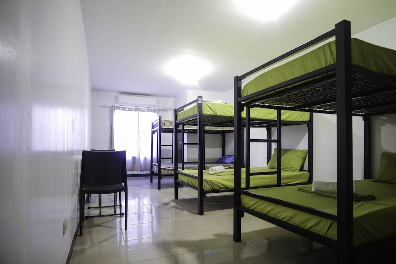 SR Hostel - Adults Only