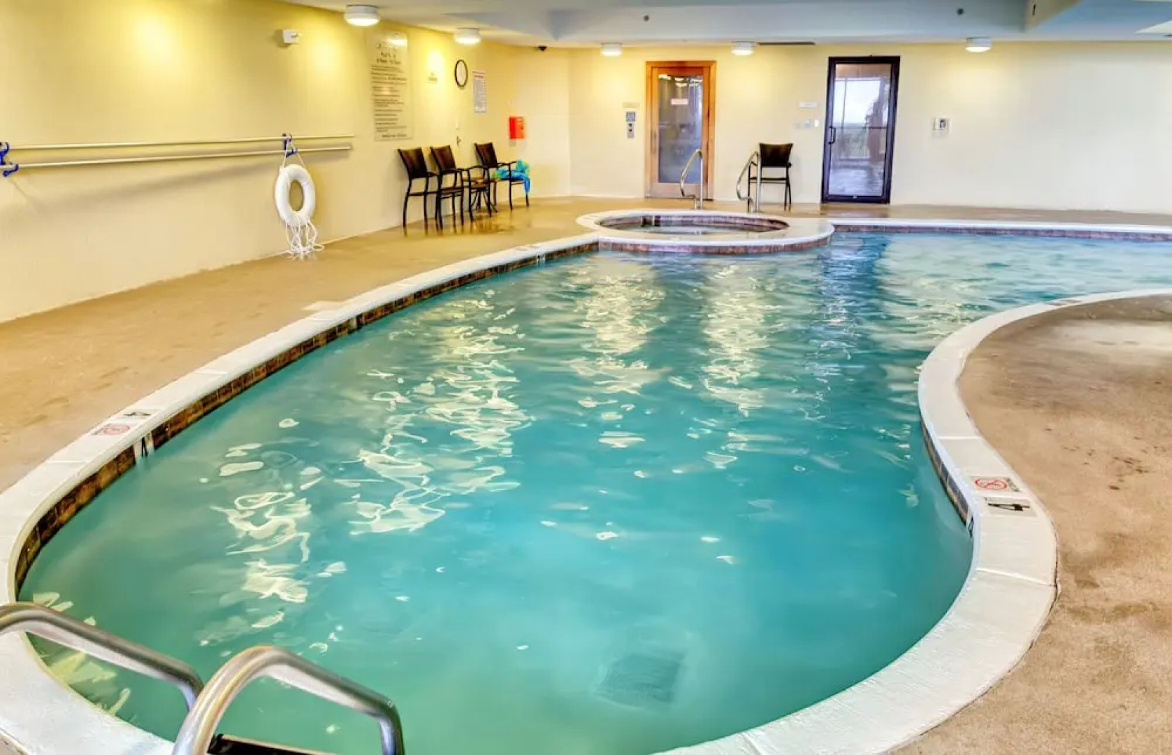 Beach Bum - Holiday Isle #407 3 Bedroom Condo by RedAwning