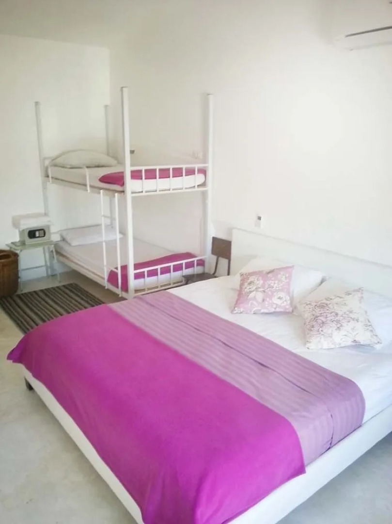 Ploy Hostel