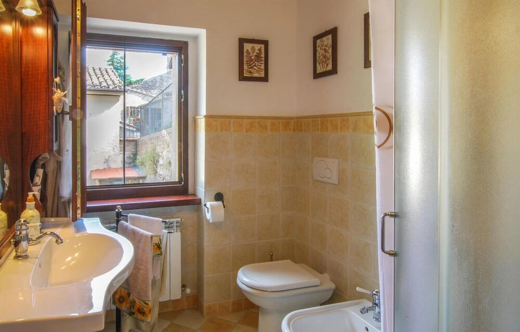 Beautiful Home in Caldarola With Wifi and 3 Bedrooms