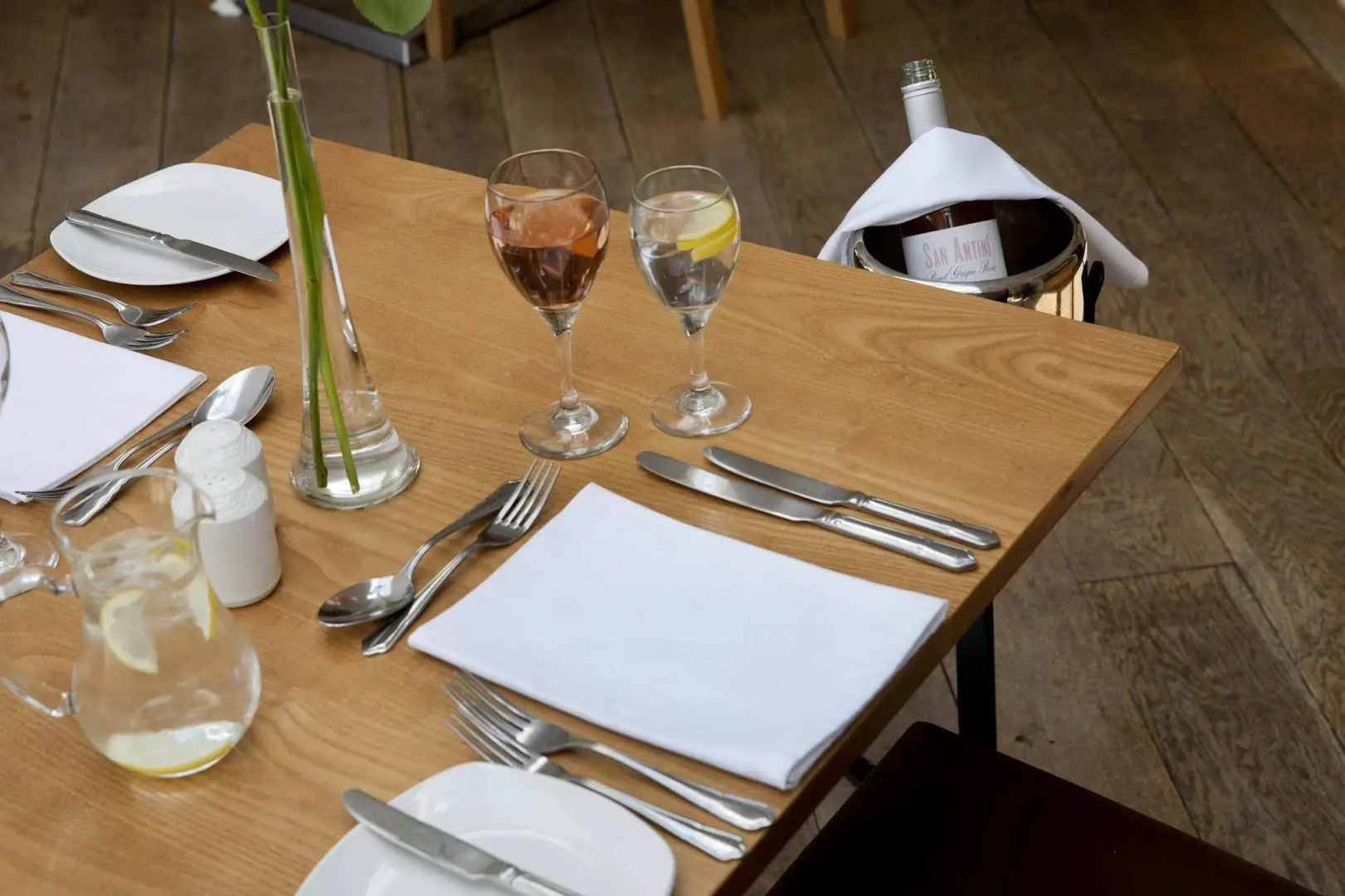 Little Silver Country Hotel