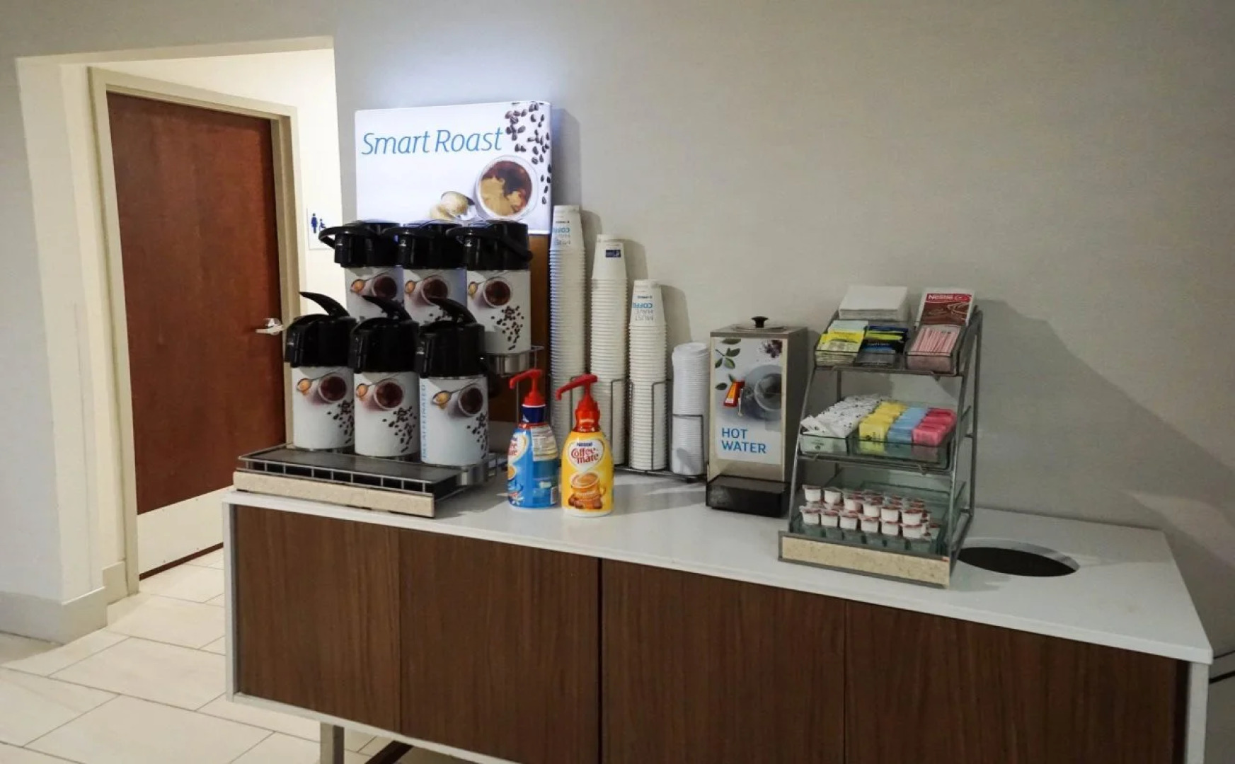 Holiday Inn Express and Suites Savannah - Midtown by IHG