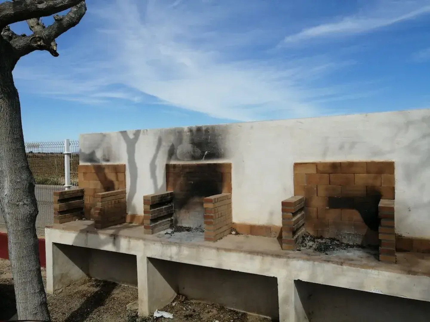 Residencia Las Claras del Mar Menor - Hostel