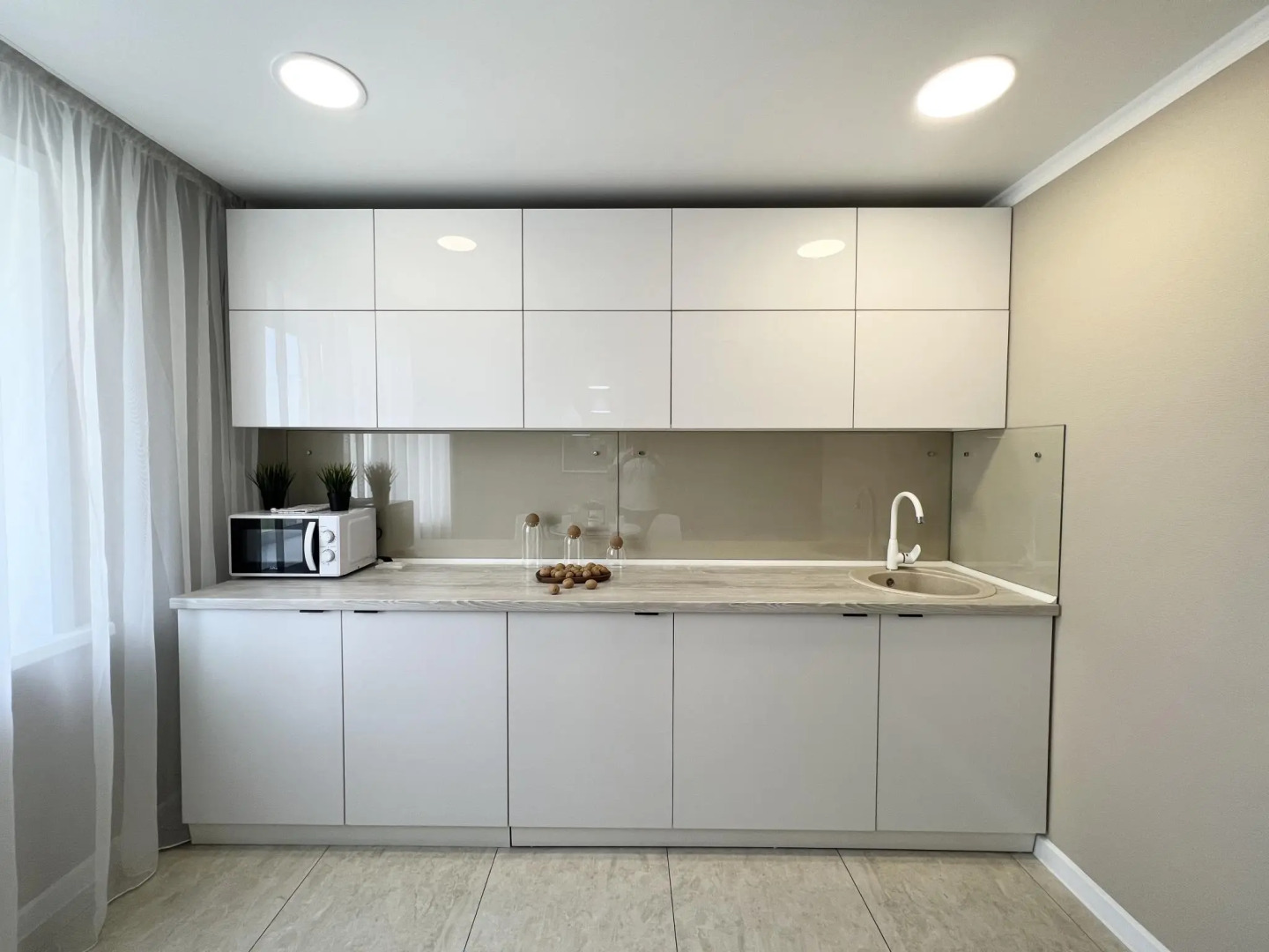 Live (Лайв) на улице Торайгырова 6