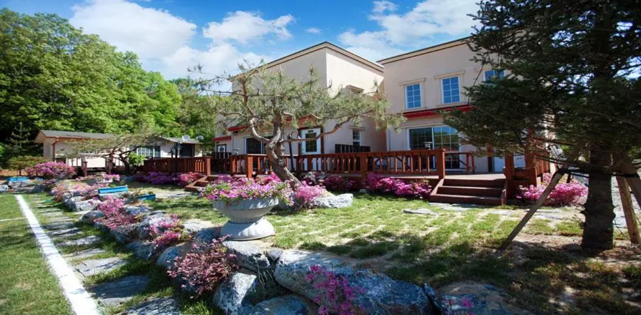 Yongin Donggubak Pension