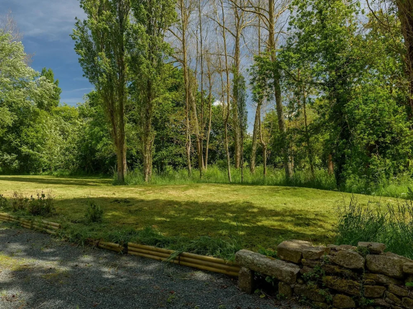 Beautiful Breton villa with private pool and large garden, 6 km from the coast