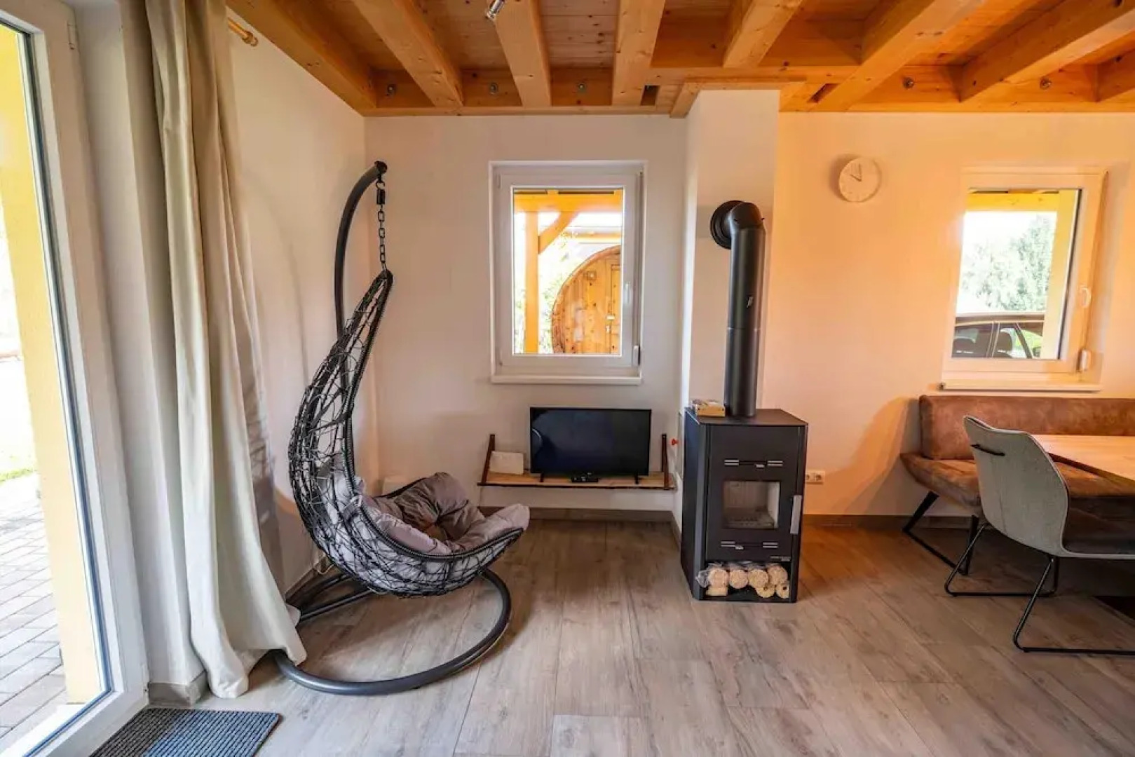 Villa With Terrace, Sauna Near the Border Triangle