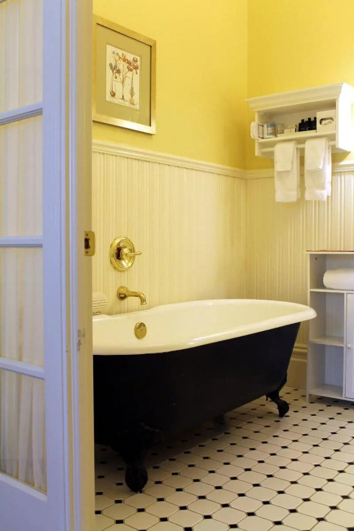 Healdsburg Inn on the Plaza, A Four Sisters Inn