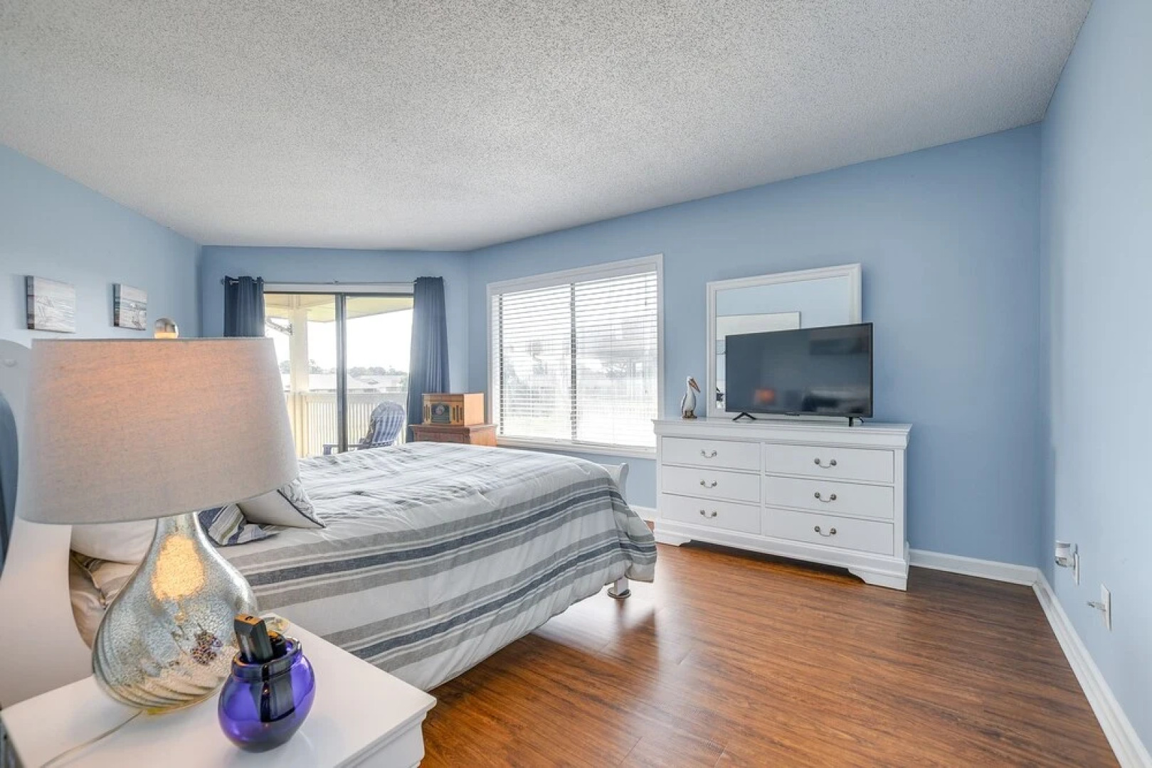 Little River Condo w/ Pool Access - Near Beaches!