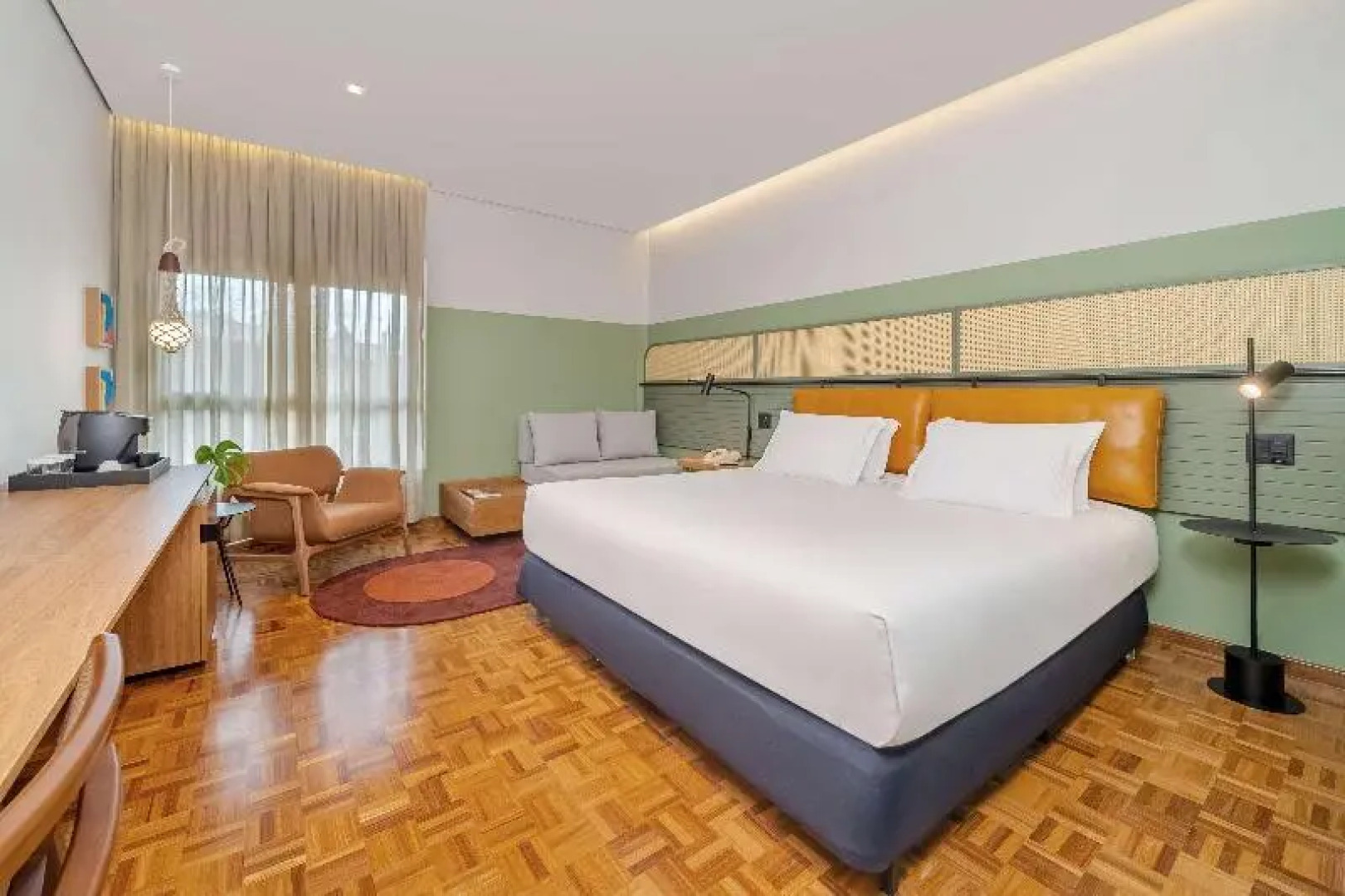 Almenat Embu das Artes Sao Paulo, Tapestry Collect