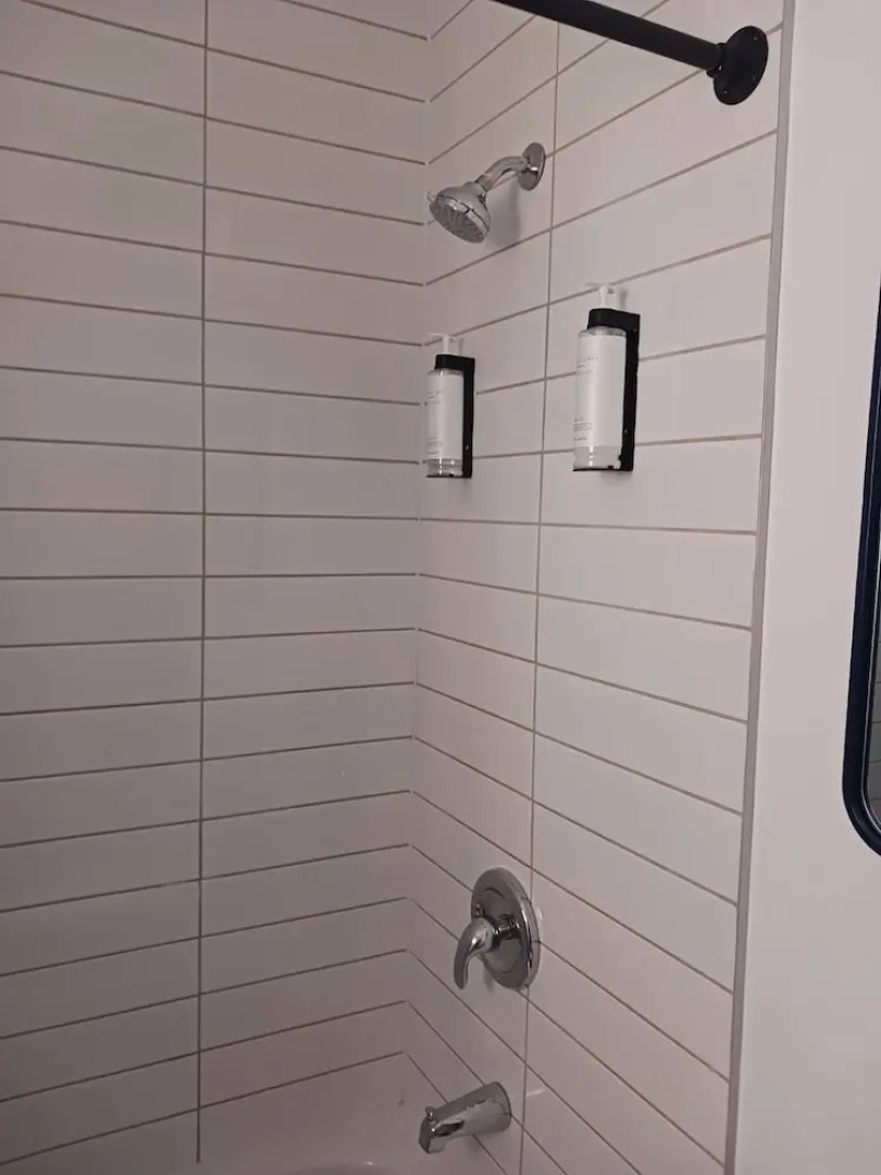 Tobermory Lodge & Motel