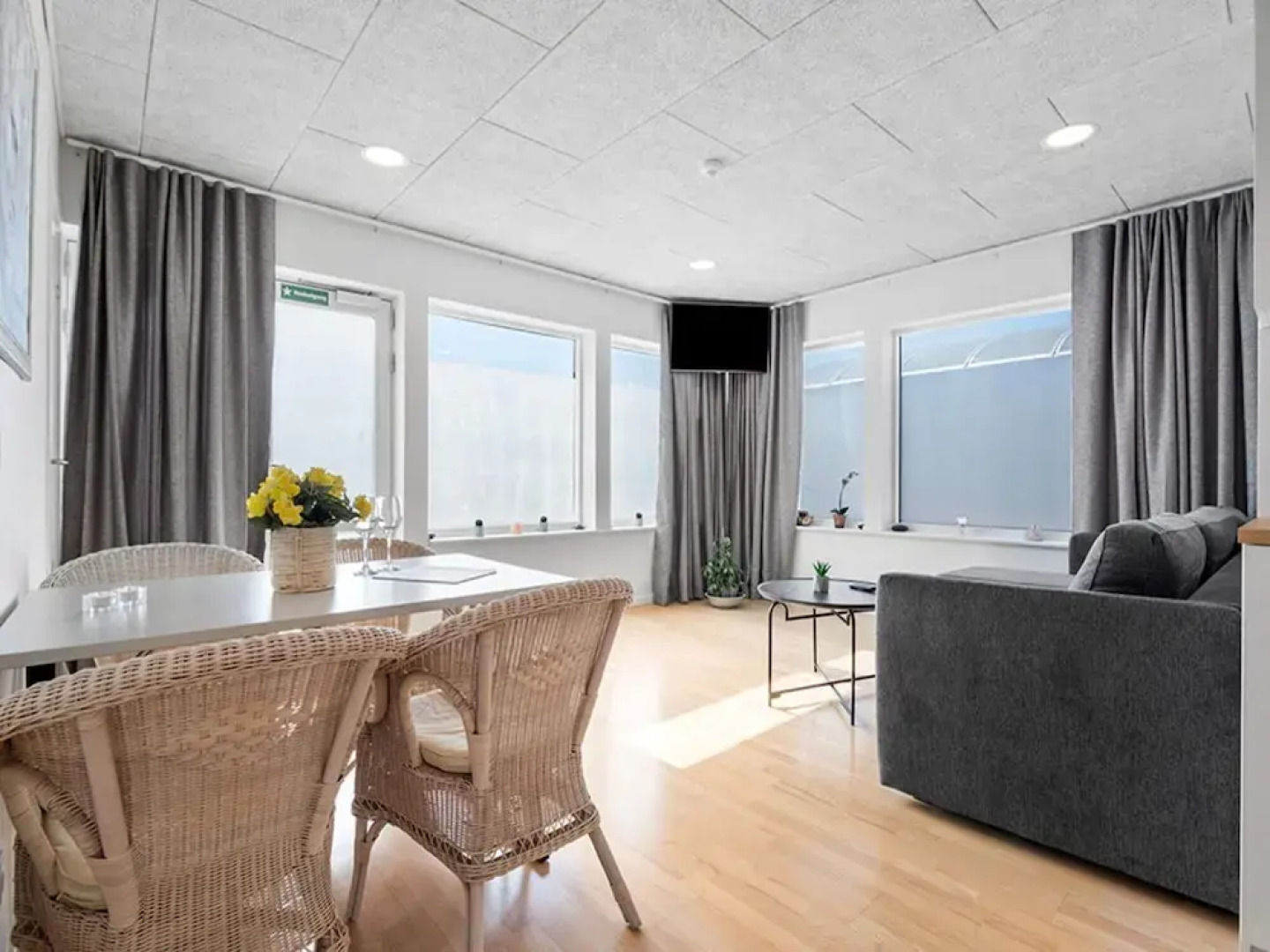 6 Person Holiday Park Home in Holbaek