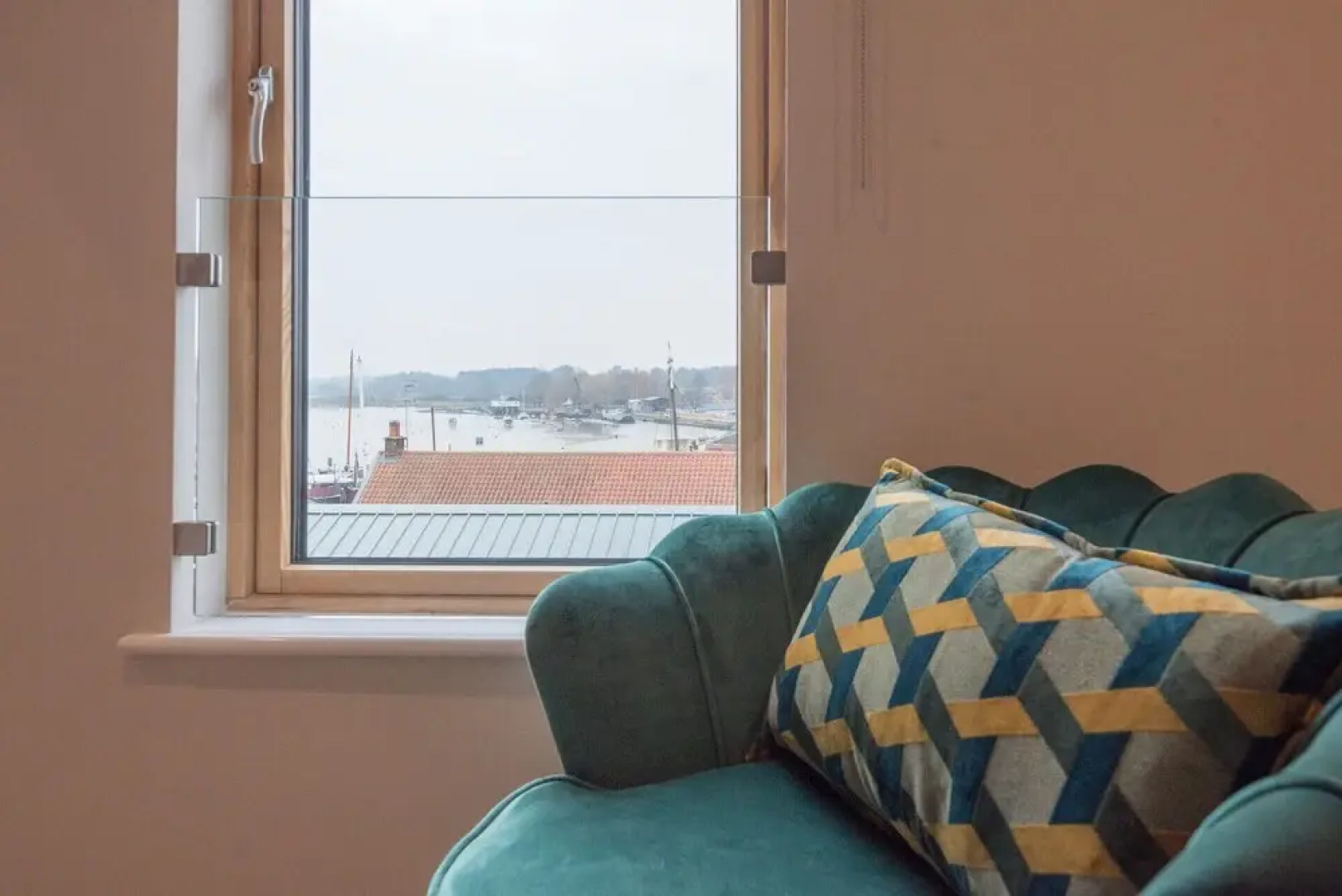 Woodbridge Penthouse