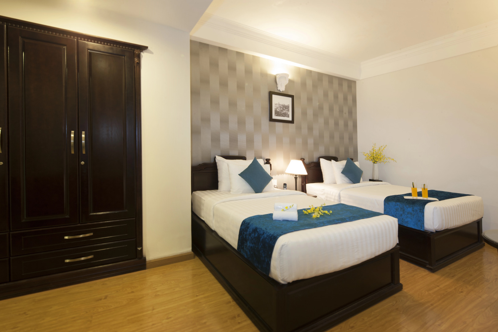 Sunrise Central Hotel