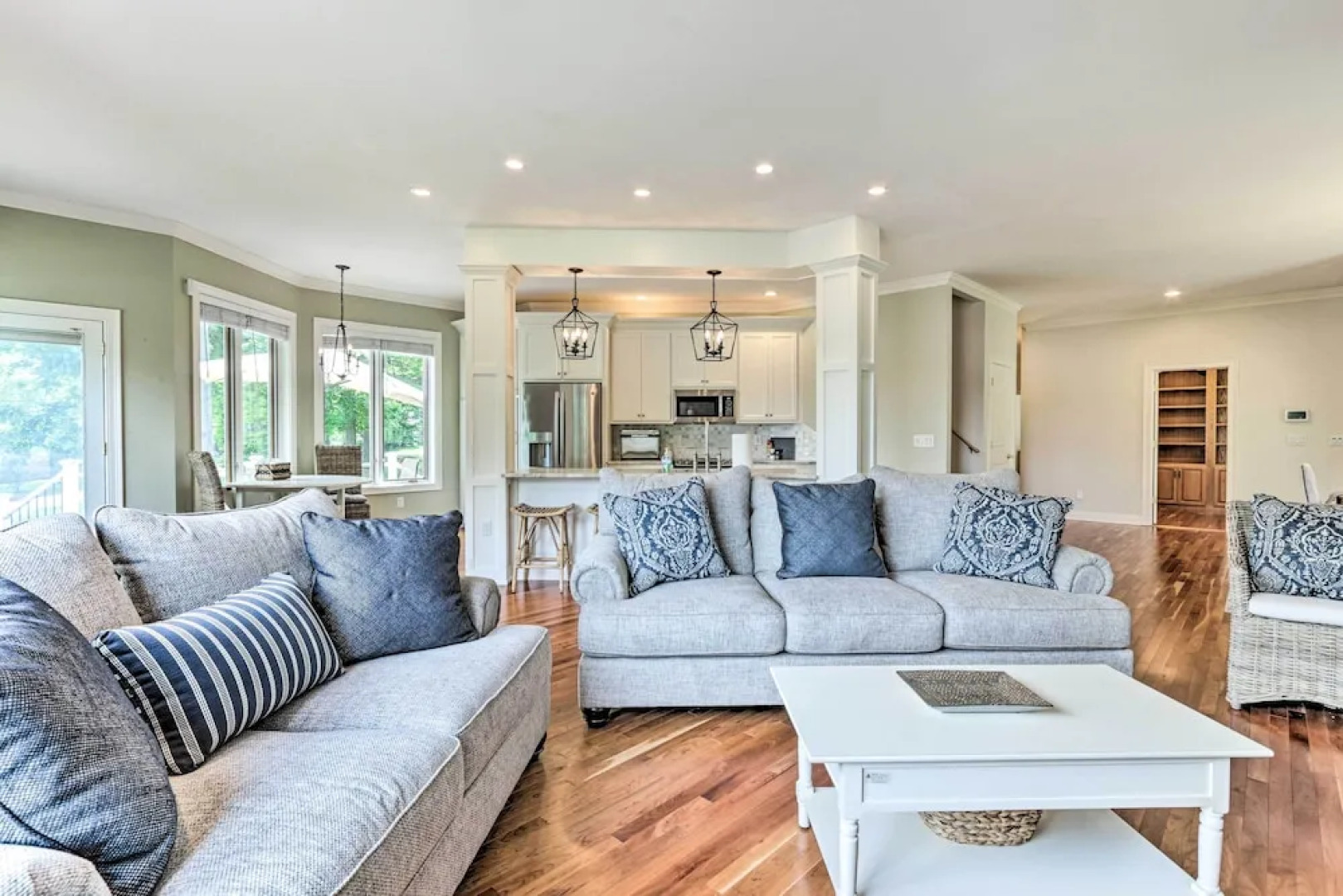 Elegant Middlefield Getaway w/ Game Room!