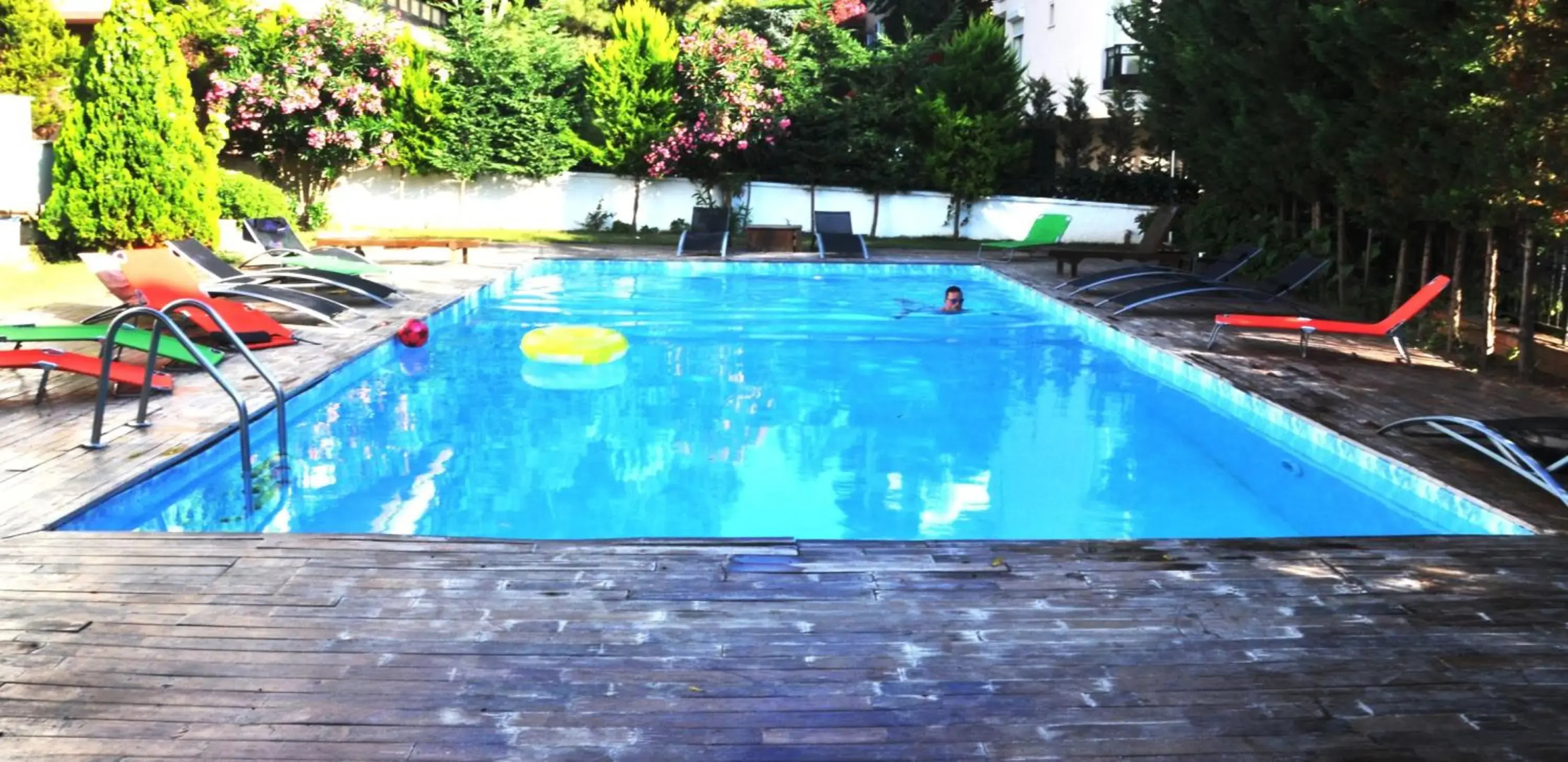 Dragos Island Hotel